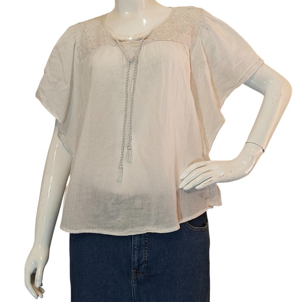 Mudd White Boho Peasant Top Crochet Yoke Tassel Tie